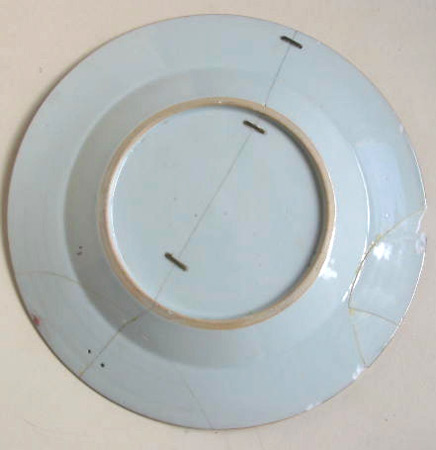 Early Qing Plate With Rivets